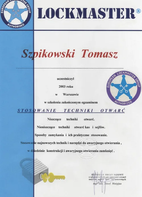 zdemontowany zamek wielopunktowy w trakcie serwisu